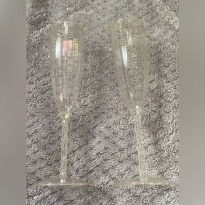 Set of 2 Clear Plastic Champagne Flutes – Gold Glitter Accents NWOT